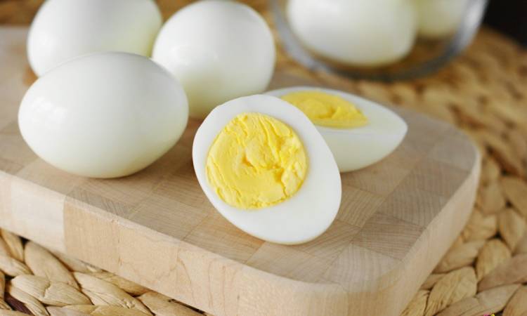 Phun môi kiêng trứng bao lâu? Có cần kiêng trứng lộn không?