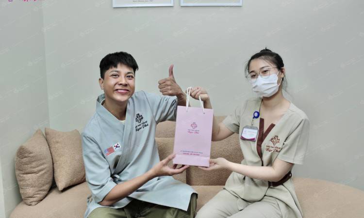 Làm đẹp da mặt tại nhà 