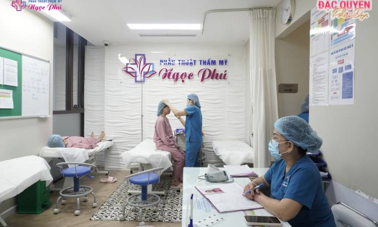 Căng da mặt thẩm mỹ - Giải pháp giữ chặt thanh xuân