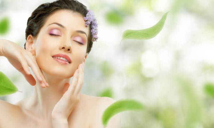 Brown Spot And Freckle Removal Using Elight Laser Light