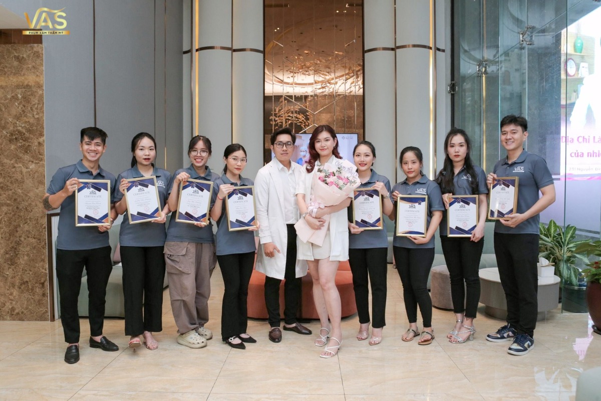 Học viên tốt nghiệp