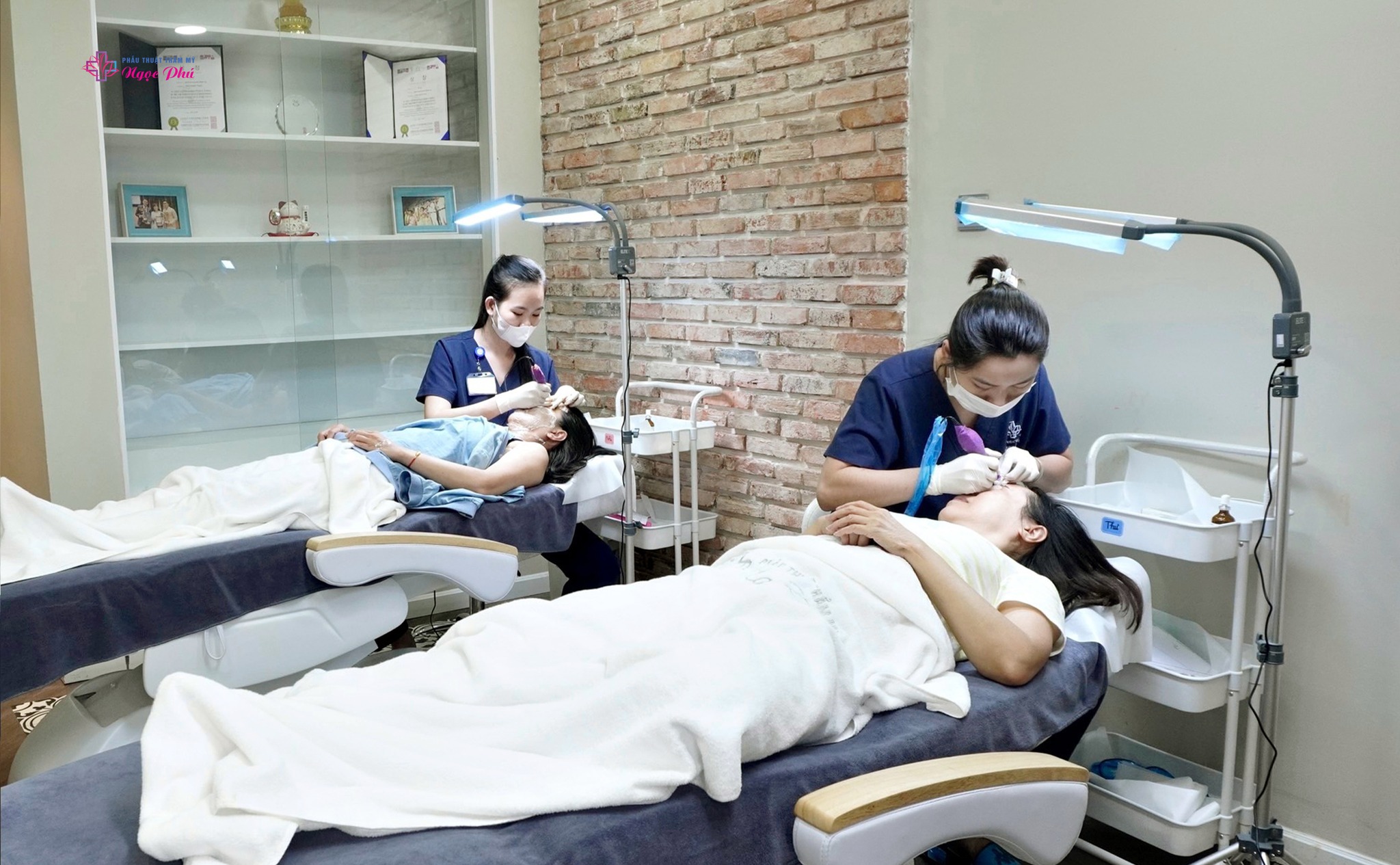 Thiết bị hiện đại